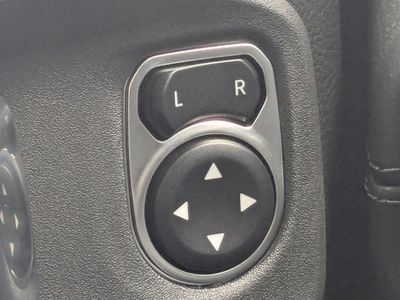 2026 Jeep Wrangler - Photo 25