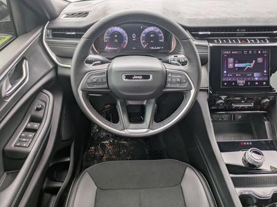 2025 Jeep Grand Cherokee - Photo 14