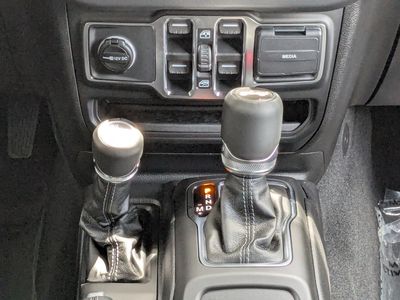 2026 Jeep Wrangler - Photo 19