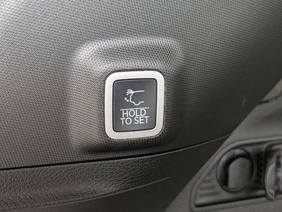 2025 Jeep Grand Cherokee - Photo 14