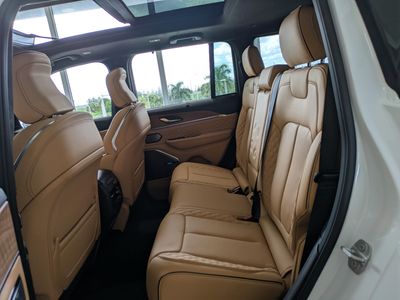 2025 Jeep Grand Cherokee - Photo 15
