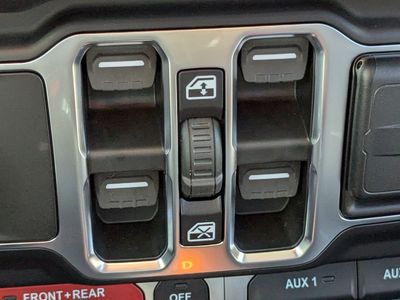 2026 Jeep Wrangler - Photo 23