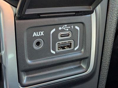 2026 Jeep Wrangler - Photo 22