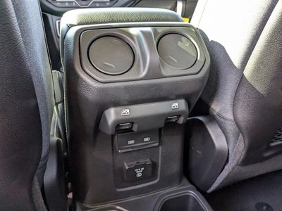 2026 Jeep Wrangler - Photo 14