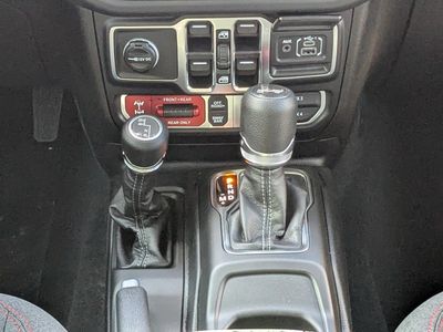 2026 Jeep Wrangler - Photo 19