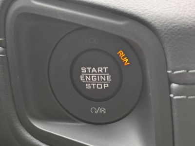 2026 Jeep Wrangler - Photo 24
