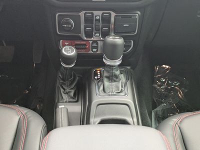 2026 Jeep Wrangler - Photo 16