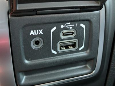 2026 Jeep Wrangler - Photo 14