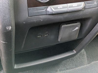 2024 GMC Acadia - Photo 16