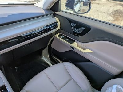 2023 Lincoln Aviator - Photo 19
