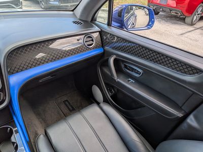 2020 Bentley Bentayga - Photo 19