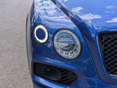 2020 Bentley Bentayga - Photo 10