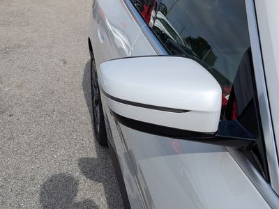 2025 BMW i4 - Photo 12