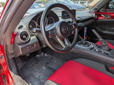 2025 Mazda MX-5 Miata RF — photo 18 view