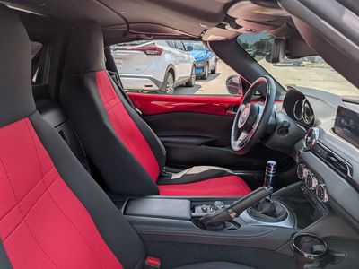 2025 Mazda MX-5 Miata RF — photo 14 view