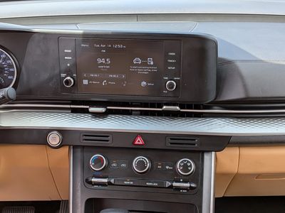 2022 Kia Carnival - Photo 21