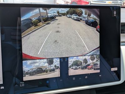 2022 Tesla Model X - Photo 31