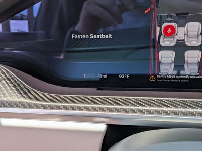 2022 Tesla Model X - Photo 29