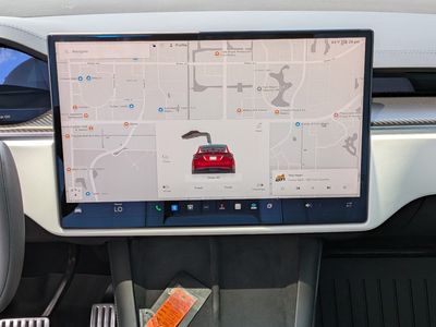 2022 Tesla Model X - Photo 20