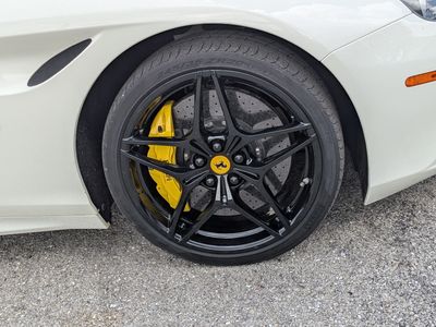 2017 Ferrari California T - Photo 11