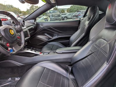 2017 Ferrari California T - Photo 15