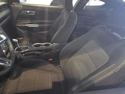 2017 Ford Mustang - Photo 7