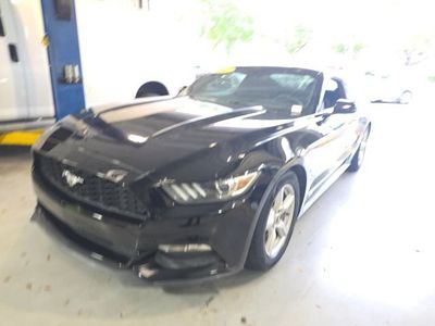 2017 Ford Mustang - Photo 11