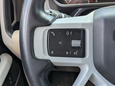 2023 Land Rover Defender - Photo 24