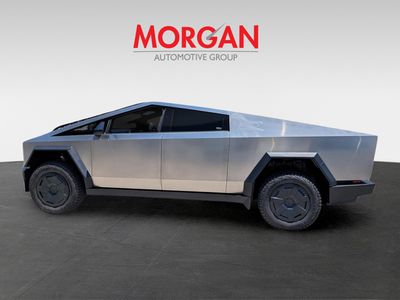 2025 Tesla Cybertruck - Photo 7