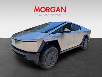 2025 Tesla Cybertruck - Photo 8