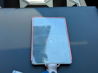 2025 Tesla Cybertruck - Photo 27