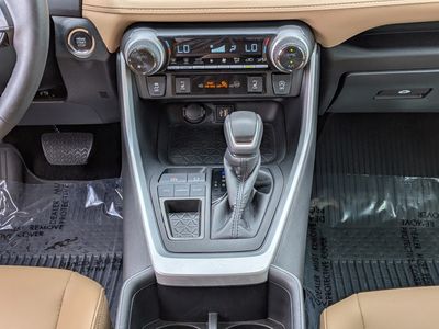 2024 Toyota RAV4 - Photo 19