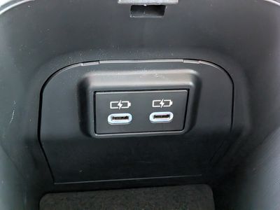 2024 Toyota RAV4 - Photo 32