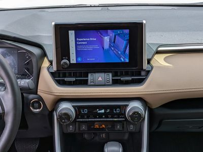 2024 Toyota RAV4 - Photo 18