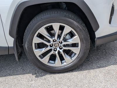 2024 Toyota RAV4 - Photo 11