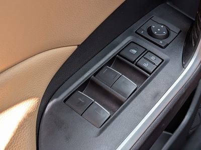 2024 Toyota RAV4 - Photo 22