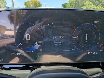 2026 Chevrolet Silverado EV - Photo 28