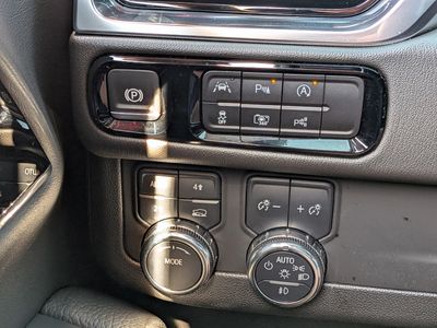 2025 GMC Yukon - Photo 21