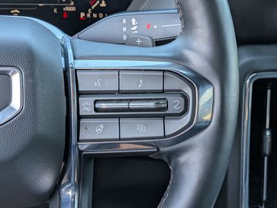 2025 GMC Yukon - Photo 23