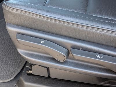 2025 GMC Yukon - Photo 16
