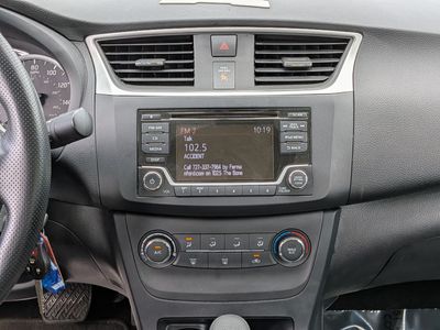 2018 Nissan Sentra - Photo 17
