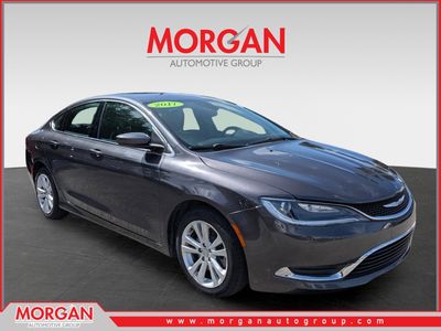 2017 Chrysler 200 - Photo 1