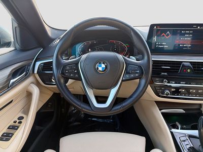 2023 BMW 5 Series - Photo 17