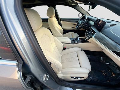 2023 BMW 5 Series - Photo 15