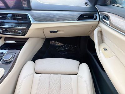 2023 BMW 5 Series - Photo 18