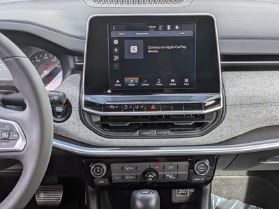 2022 Jeep Compass - Photo 19