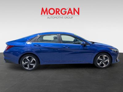 2023 Hyundai Elantra - Photo 3