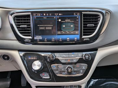 2024 Chrysler Pacifica - Photo 21