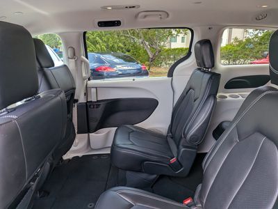 2024 Chrysler Pacifica - Photo 16