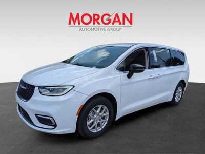 2024 Chrysler Pacifica - Photo 8